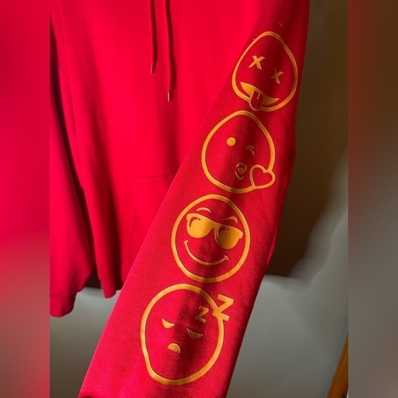 Forever 21 Emoji sweatshirt - Picture 5 of 7